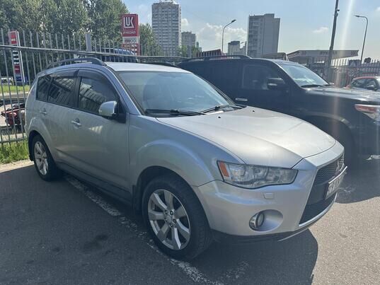 Mitsubishi Outlander, 2010 г., 235 863 км
