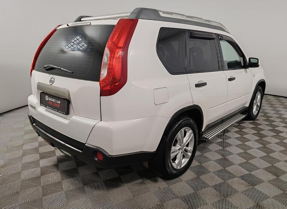 Nissan X-Trail, II Рестайлинг 2.0 CVT (141 л.с.) 4WD