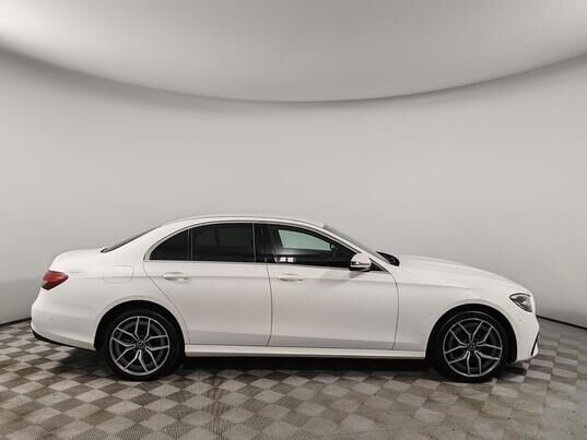 Mercedes-Benz E-Класс, 2021&nbsp;г., 121&nbsp;349&nbsp;км