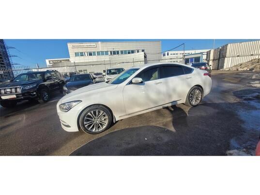 Hyundai Genesis, 2014&nbsp;г., 52&nbsp;567&nbsp;км