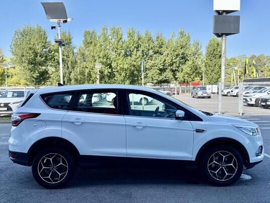 Ford Kuga, 2017 г., 170 673 км