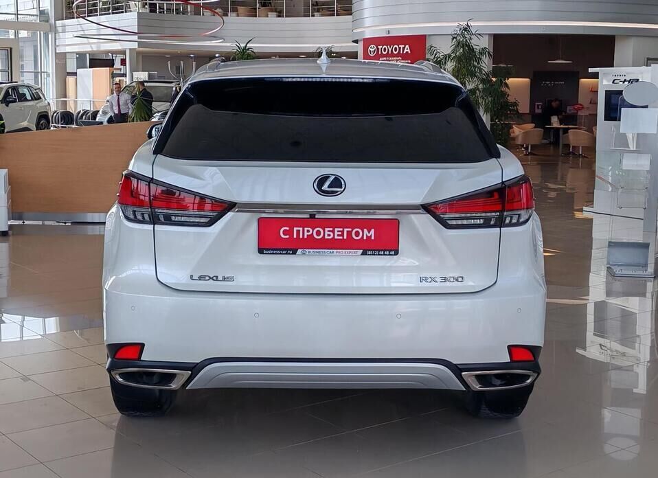Lexus RX, IV Рестайлинг 300 2.0 AT (238 л.с.) 4WD