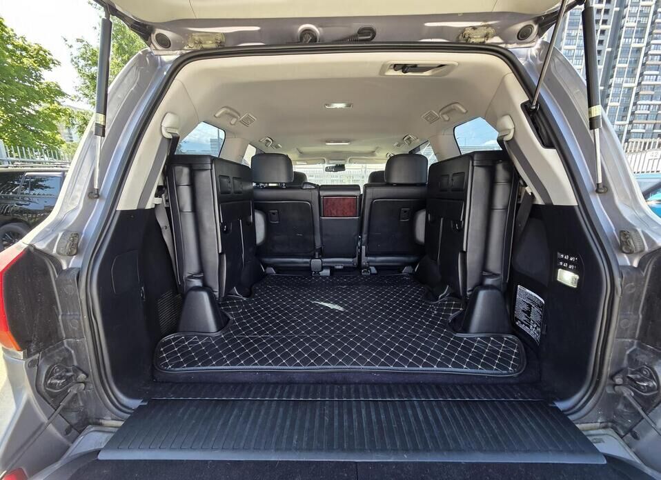 Lexus LX, III 570 5.7 AT (367 л.с.) 4WD
