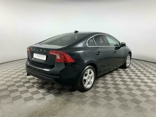 Volvo S60, 2011 г., 240 475 км