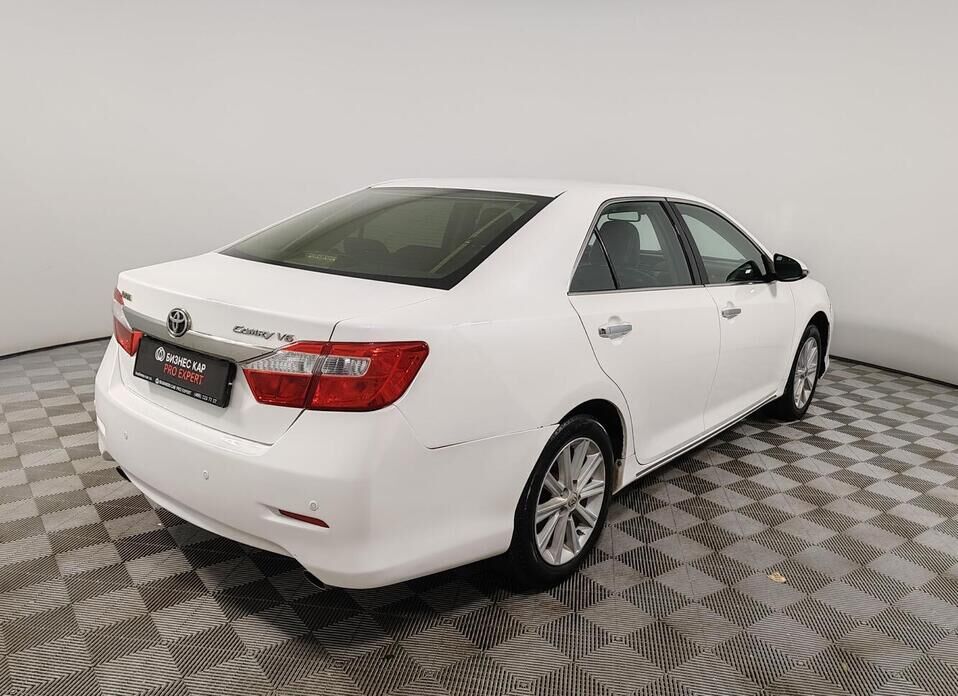 Toyota Camry, VII (XV50) 3.5 AT (277 л.с.)