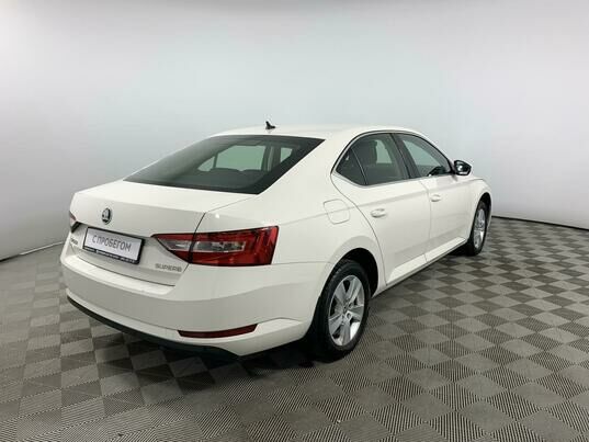 Skoda Superb, 2018 г., 104 873 км