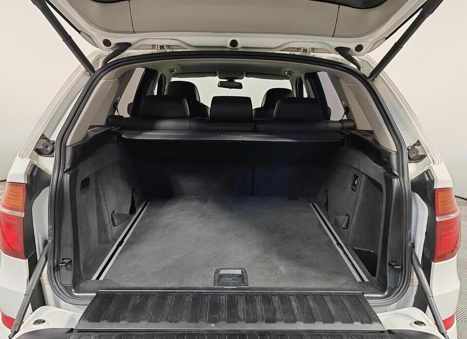 BMW X5, II (E70) Рестайлинг 35i 3.0 AT (306 л.с.) 4WD
