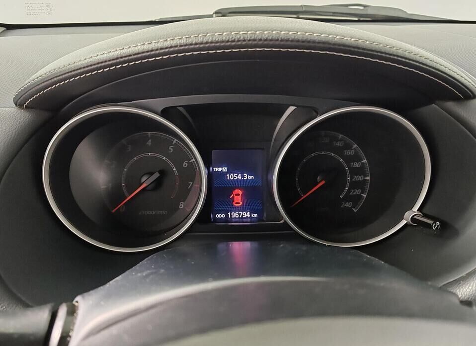 Mitsubishi Outlander, II Рестайлинг 2.0 CVT (147 л.с.)