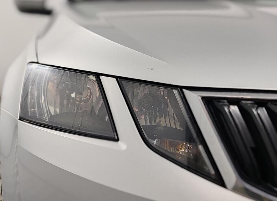 Skoda Octavia, III (A7) Рестайлинг 1.8 AMT (180 л.с.)