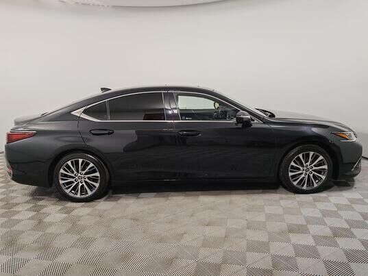 Lexus ES, 2019&nbsp;г., 106&nbsp;524&nbsp;км