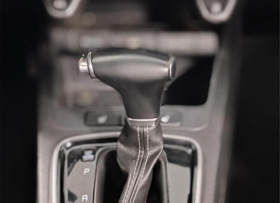 Kia Rio, IV Рестайлинг X 1.6 AT (123 л.с.)