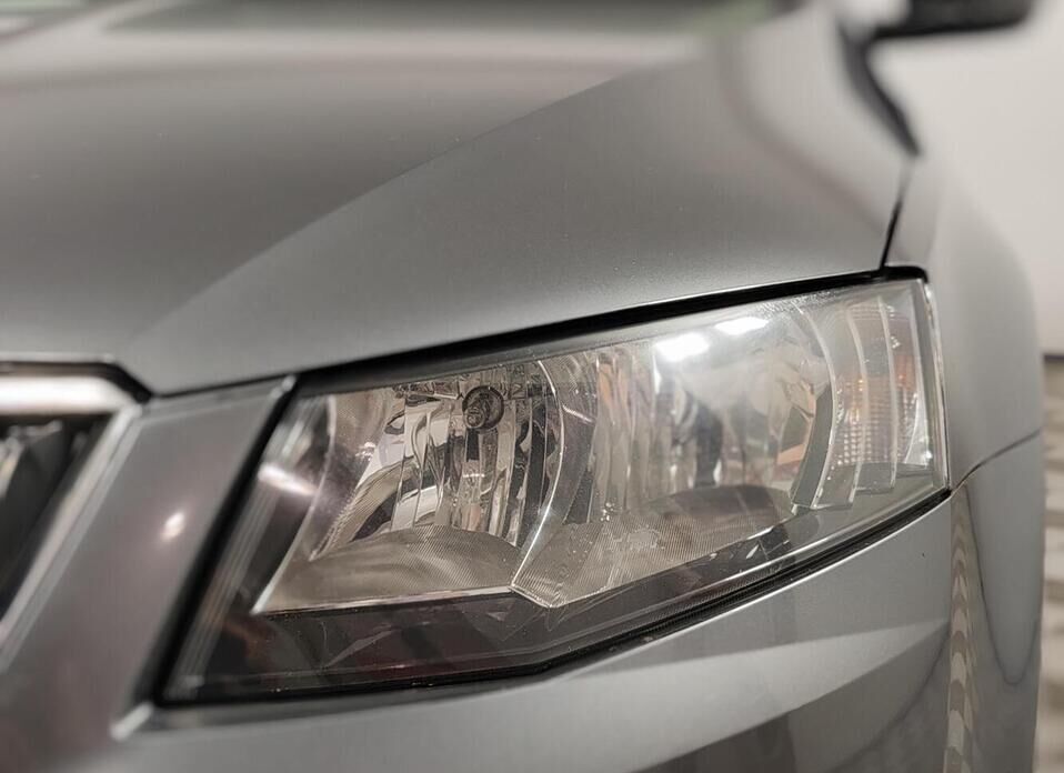 Skoda Octavia, III (A7) 1.6 AT (110 л.с.)