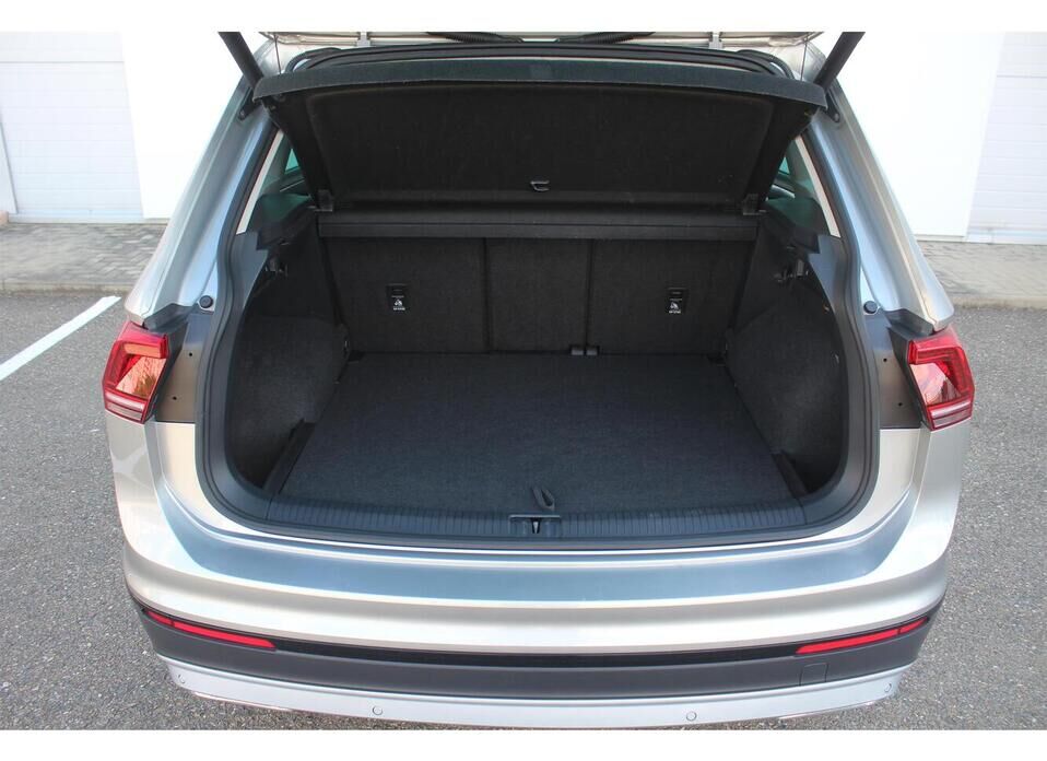 Volkswagen Tiguan, II 2.0d AMT (150 л.с.) 4WD