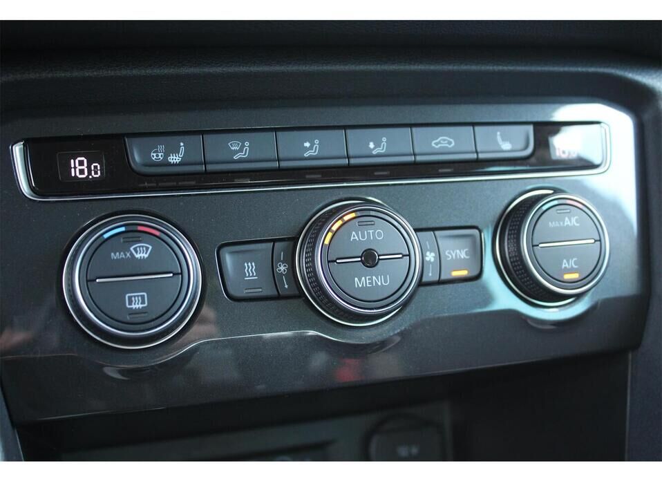 Volkswagen Tiguan, II 2.0d AMT (150 л.с.) 4WD