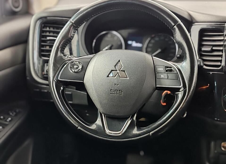 Mitsubishi Outlander, III Рестайлинг 2 2.0 CVT (146 л.с.) 4WD