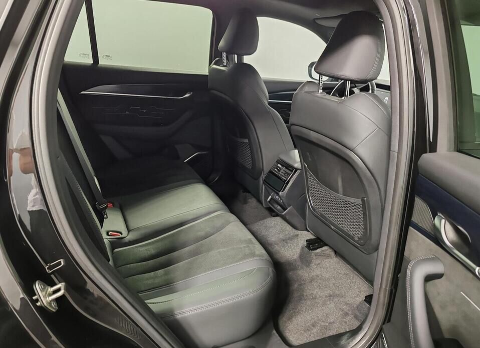 Geely Monjaro, I 2.0 AT (238 л.с.) 4WD