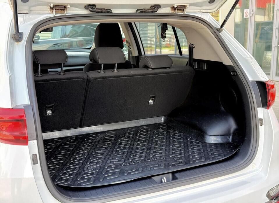 Kia Sportage, IV Рестайлинг 2.0 AT (150 л.с.)
