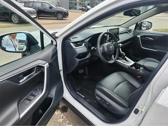 Toyota RAV4, 2021&nbsp;г., 40&nbsp;472&nbsp;км