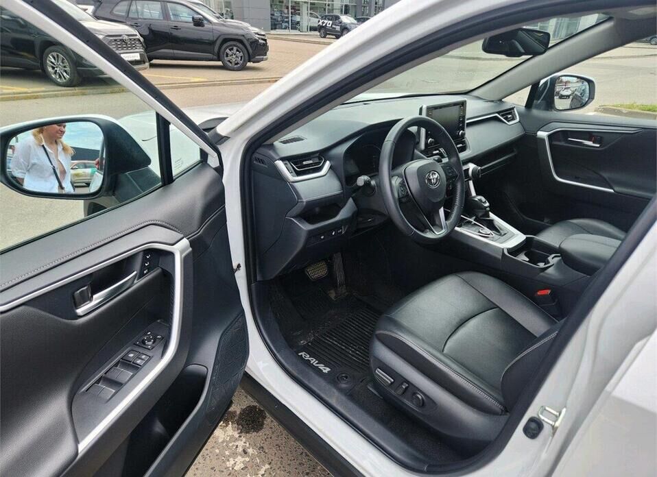 Toyota RAV4, V (XA50) 2.0 CVT (149 л.с.) 4WD
