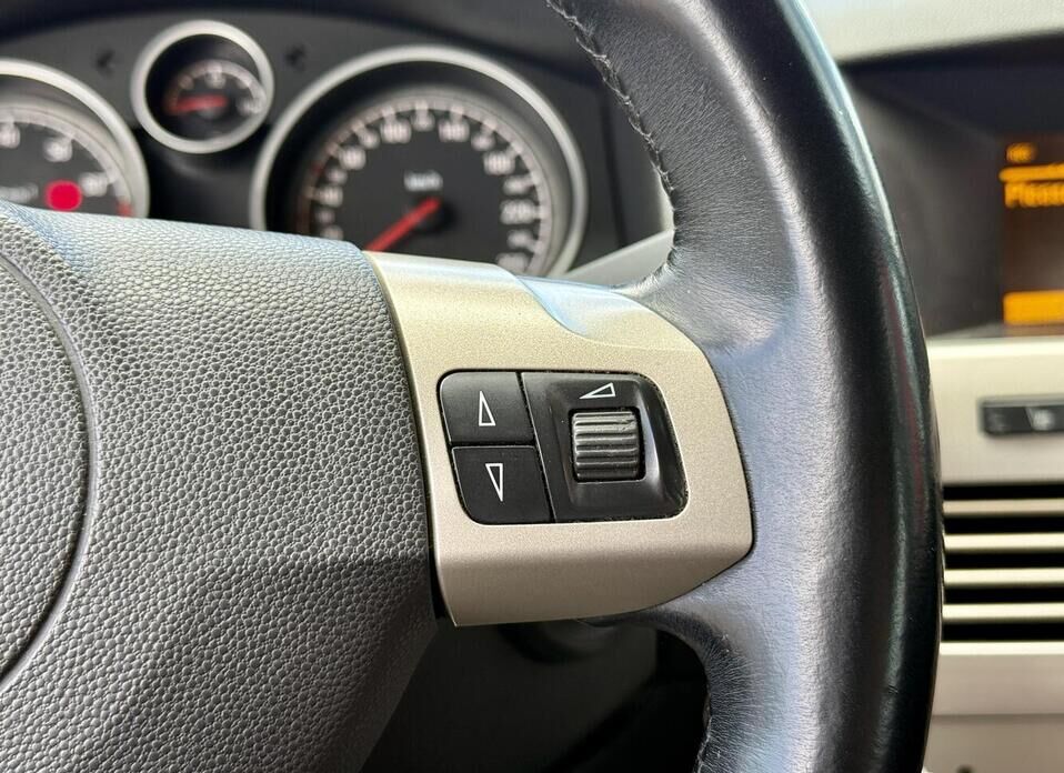 Opel Astra, H Рестайлинг 1.6 AMT (115 л.с.)