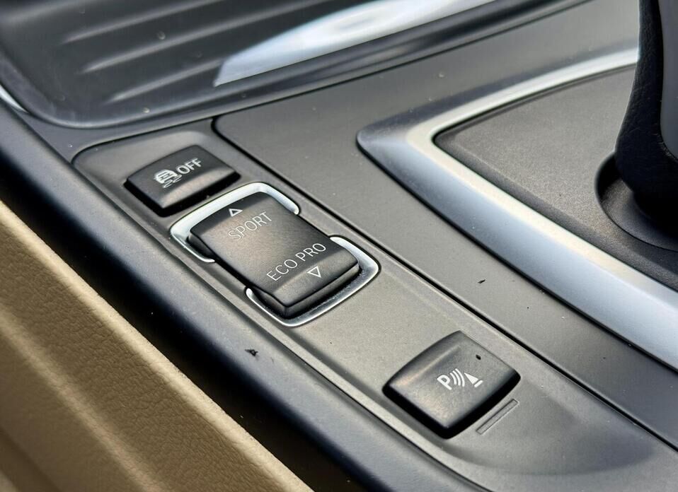 BMW 3 серии, VI (F3x) 320i xDrive 2.0 AT (184 л.с.) 4WD