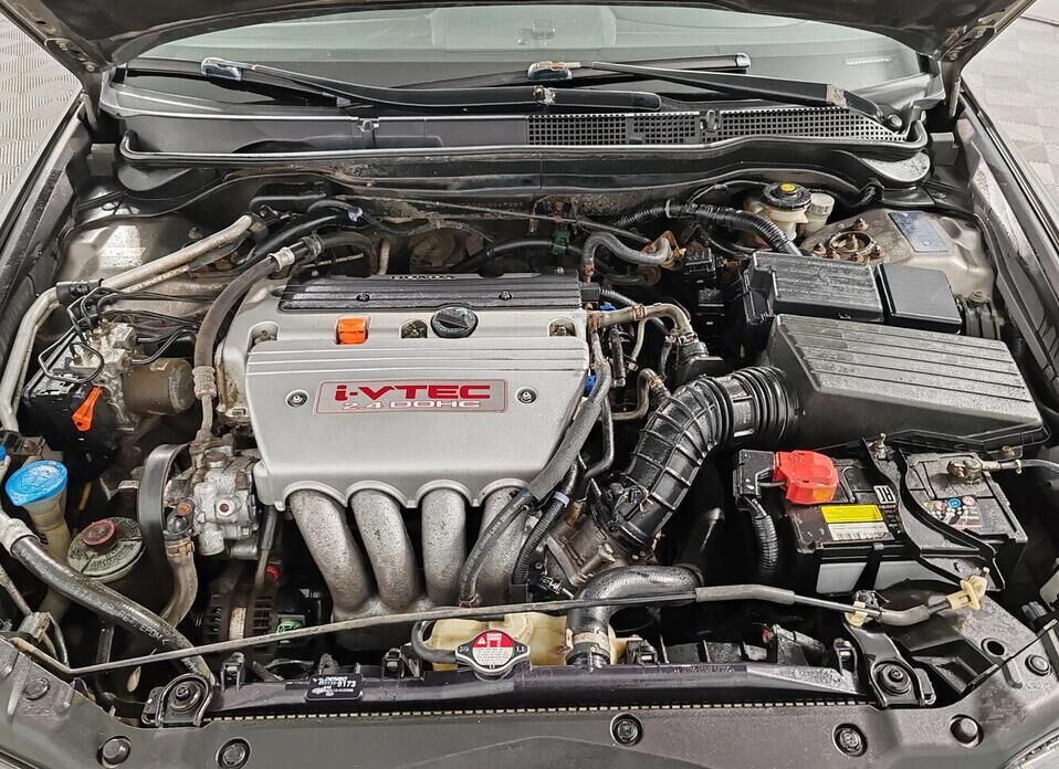Honda Accord, VII Рестайлинг 2.4 MT (190 л.с.)