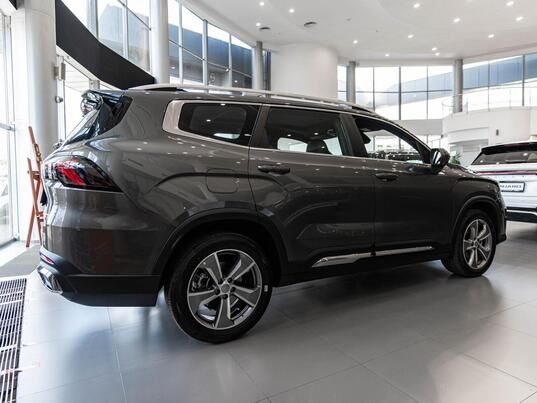 Geely Okavango Flagship
