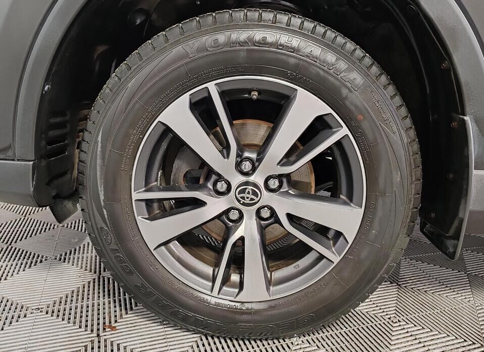 Toyota RAV4, IV (XA40) Рестайлинг 2.0 CVT (146 л.с.) 4WD