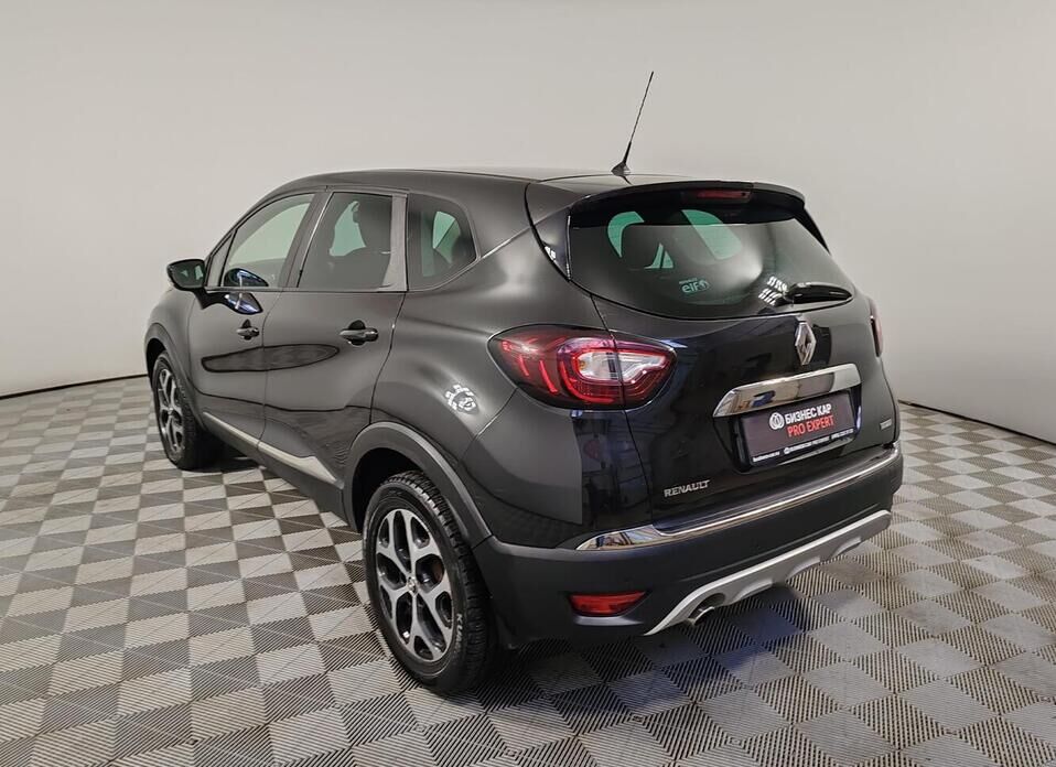 Renault Kaptur, I 2.0 MT (143 л.с.) 4WD