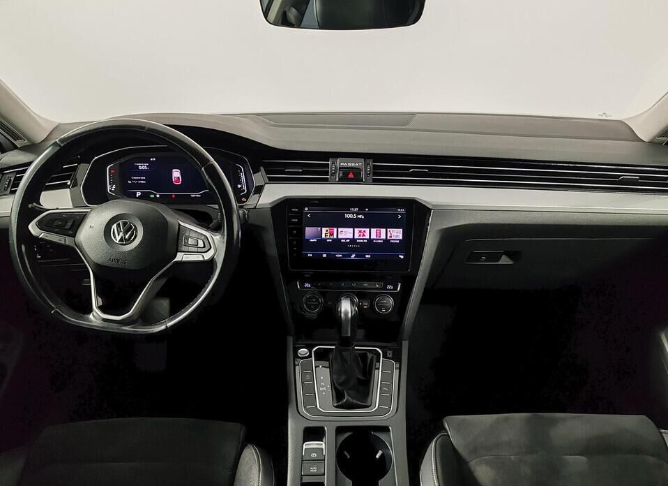 Volkswagen Passat, B8 Рестайлинг 1.4 AMT (150 л.с.)