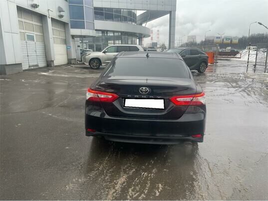 Toyota Camry, 2019 г., 175 327 км