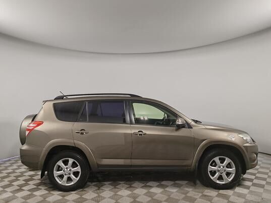 Toyota RAV4, 2012 г., 179 183 км