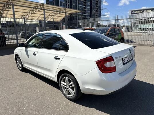 Skoda Rapid, 2015 г., 151 193 км