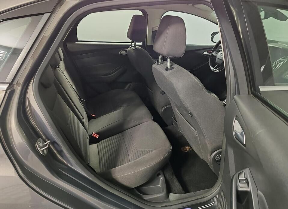 Ford Focus, III Рестайлинг 1.6 AMT (125 л.с.)