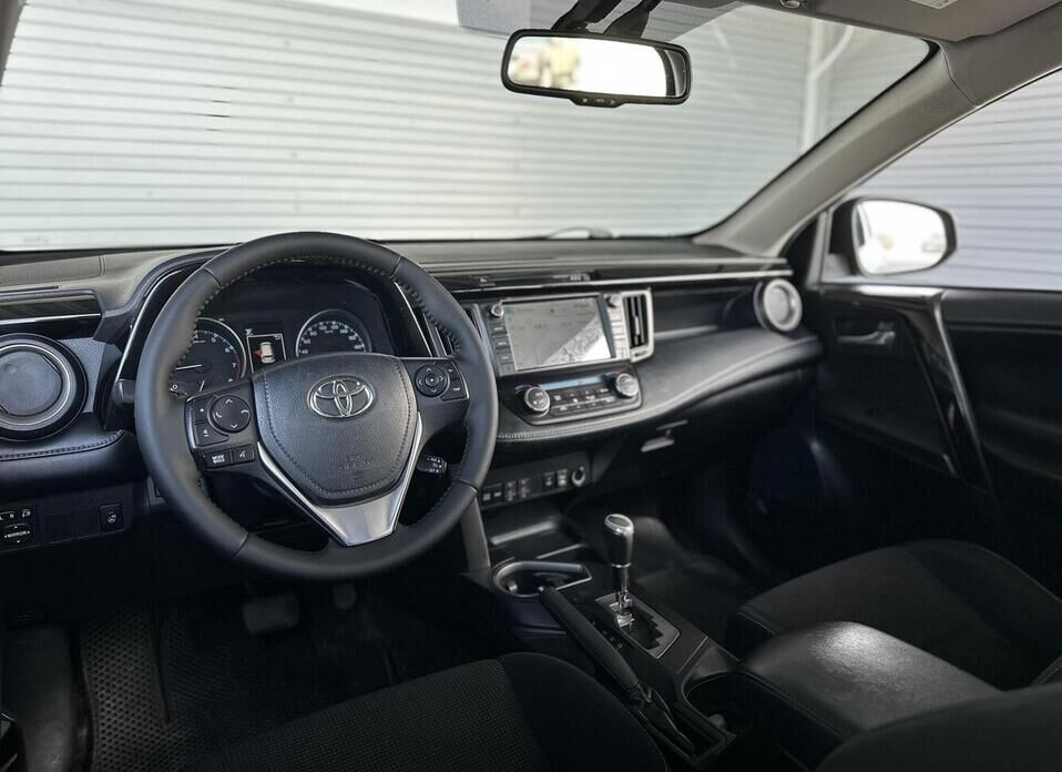 Toyota RAV4, IV (CA40) Рестайлинг 2.0 CVT (146 л.с.) 4WD