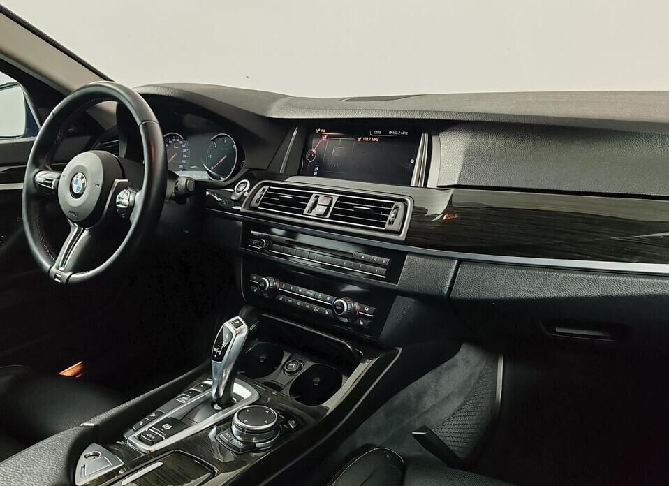 BMW 5 серии, VI (F10/F11/F07) Рестайлинг 530d xDrive 3.0d AT (258 л.с.) 4WD