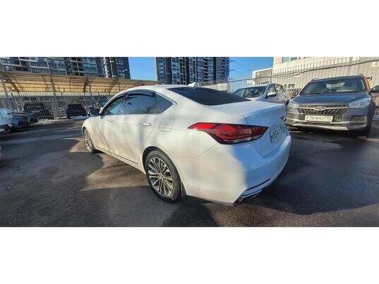 Hyundai Genesis, 2014&nbsp;г., 52&nbsp;567&nbsp;км