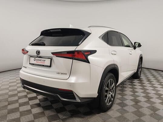 Lexus NX, 2017 г., 131 470 км