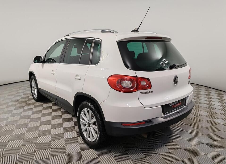 Volkswagen Tiguan, I 2.0 AT (170 л.с.) 4WD