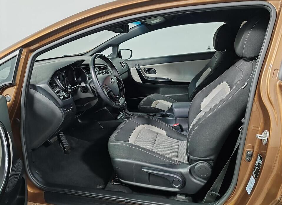 Kia Ceed, II Рестайлинг 1.6 AMT (135 л.с.)