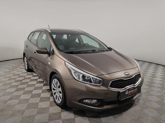 Kia Ceed, II, 2013 г., 136 327 км