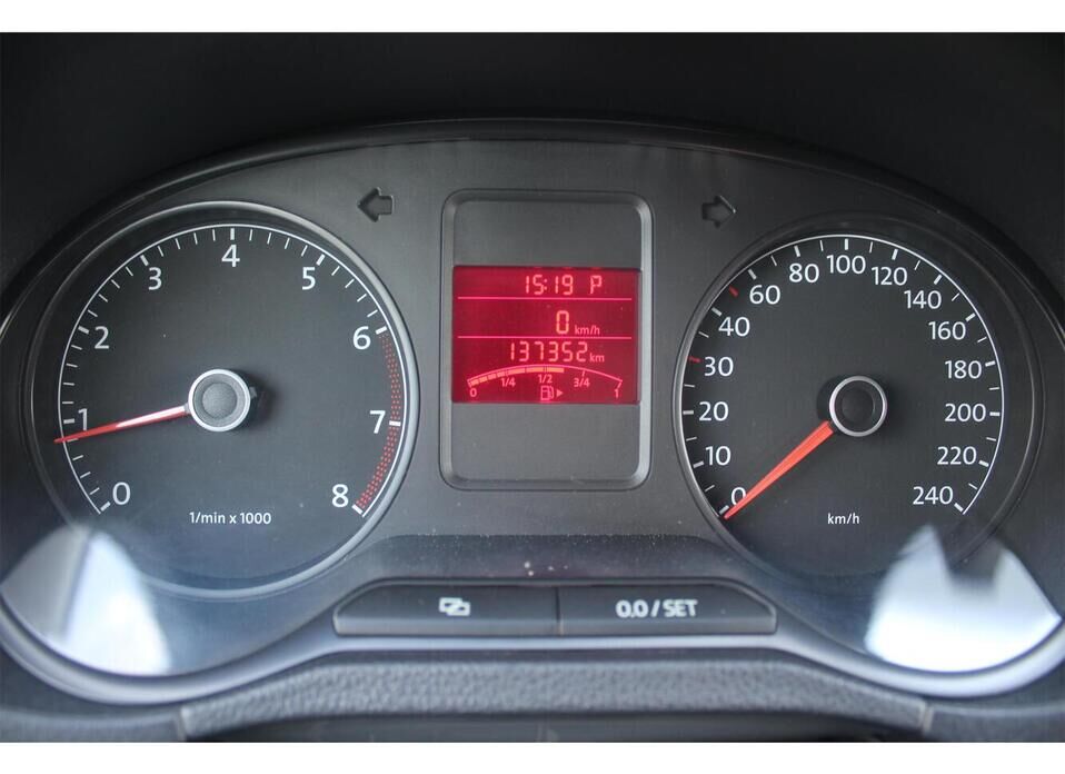 Volkswagen Polo, V 1.6 AT (105 л.с.)