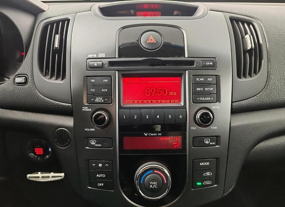 Kia Cerato, II 6-speed 1.6 AT (126 л.с.)