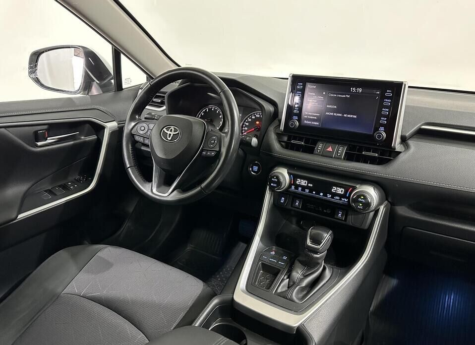 Toyota RAV4 2.0 CVT (149 л.с.)
