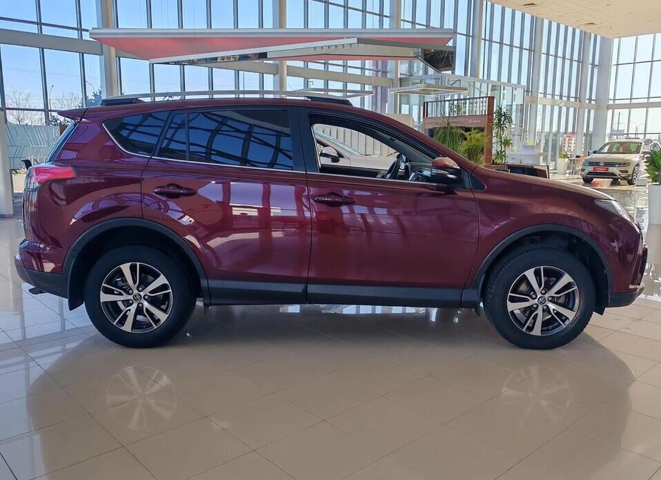 Toyota RAV4, IV (XA40) Рестайлинг 2.0 CVT (146 л.с.)