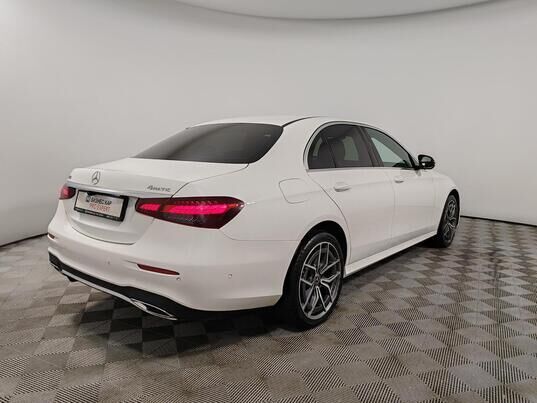 Mercedes-Benz E-Класс, 2021&nbsp;г., 121&nbsp;349&nbsp;км