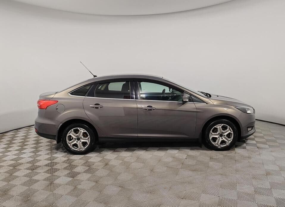 Ford Focus, III Рестайлинг 1.6 AMT (125 л.с.)