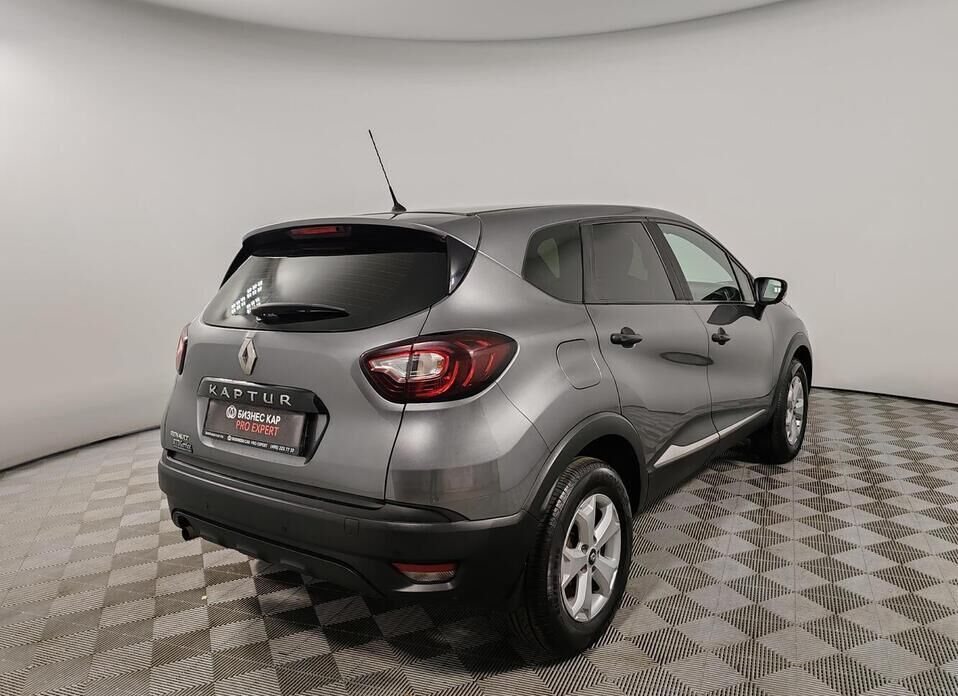 Renault Kaptur, I 1.6 CVT (114 л.с.)