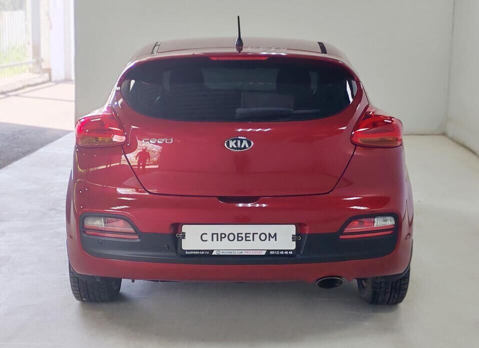 Kia Ceed, II 1.6 AT (129 л.с.)