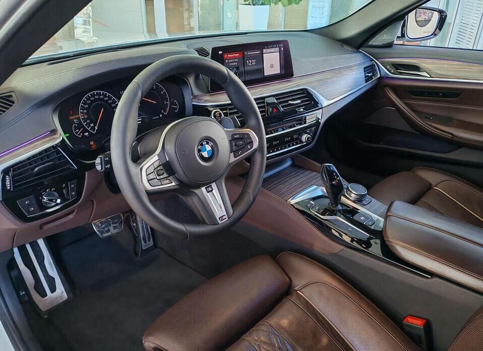 BMW 5 серии, VII (G30/G31/G38) 530d xDrive 3.0d AT (249 л.с.) 4WD